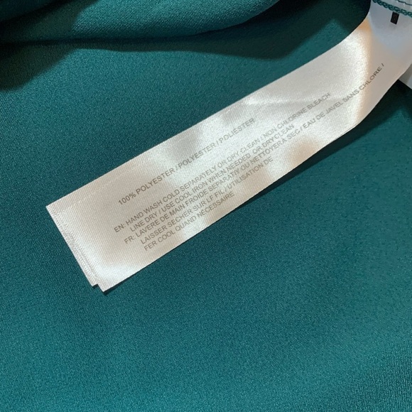 NWT Band of the Free Sara Pine Satin Long Sleeve Top Women Xs to Small Green - Picture 5 of 8